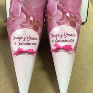Cono boda orquídea rosa