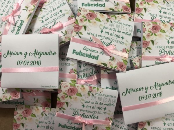 Lágrimas de felicidad rosas rosa claro y oscuro