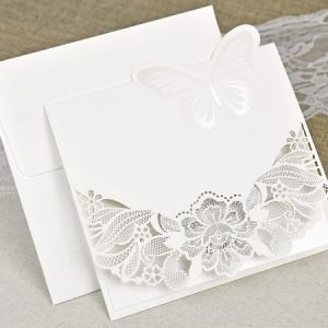 Invitación de boda corte láser con mariposa 39624