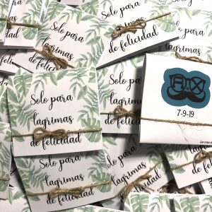 Lágrimas de felicidad hojas tropicales