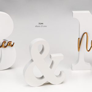 Set iniciales madera con nombres madera 7044