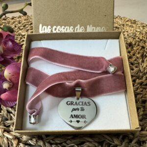 Medalla ramo corazón liso